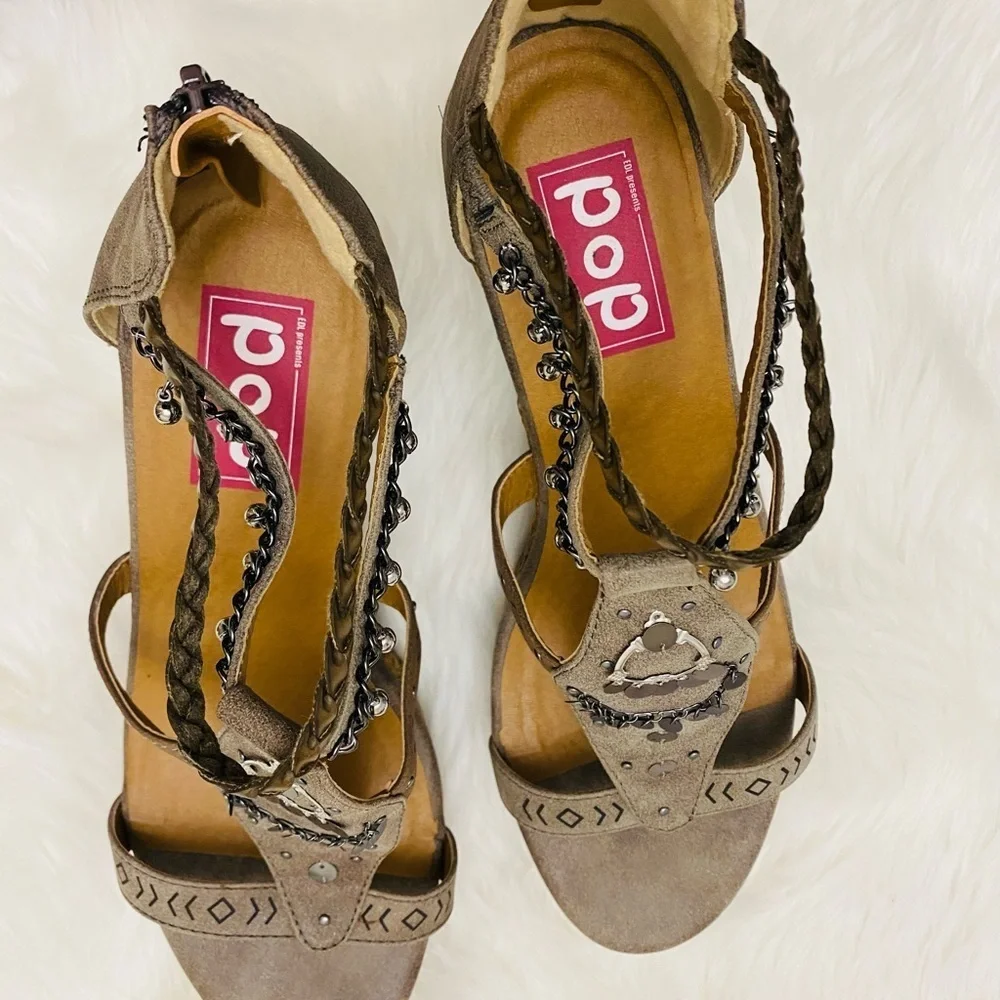 POP Maine gray/taupe wedge sandal, Sz. 11